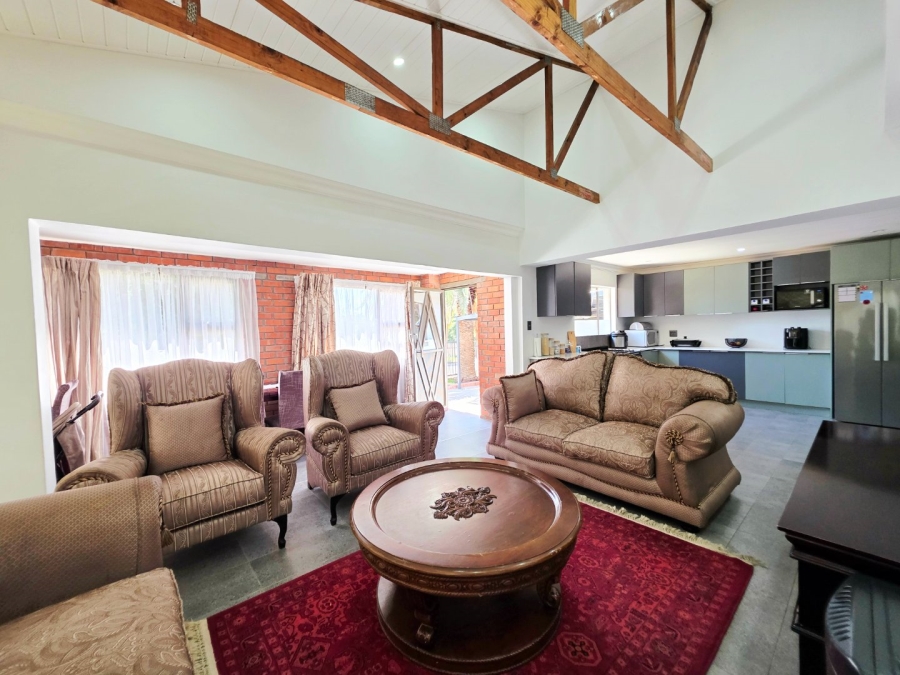 4 Bedroom Property for Sale in Generaal De Wet Free State